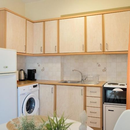 Sunny City Studio Apartment Kalamata Exterior photo
